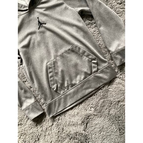 Jordan Boys Embroidered Logo Therma Pullover Hoodie Carbon Heather Gray Medium - Picture 4 of 8